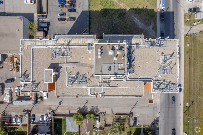 Aerial Photo - International Mountainview Apartments
