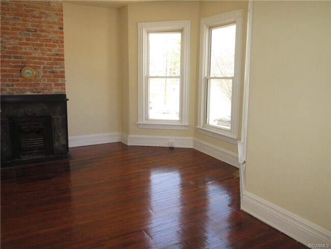 Building Photo - 2201 Jefferson Ave