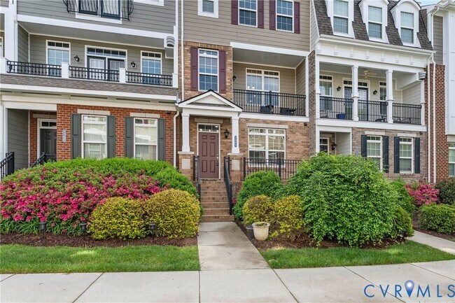 Foto del edificio - 3904 Village Townes Walk