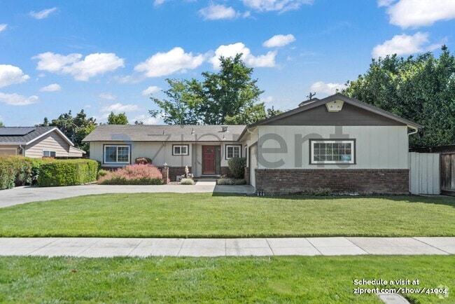 Building Photo - 2276 Markham Ave