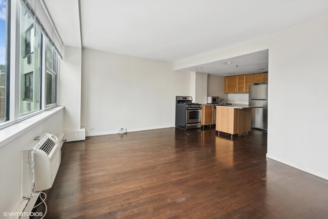 Building Photo - 1150 N Lake Shore Dr