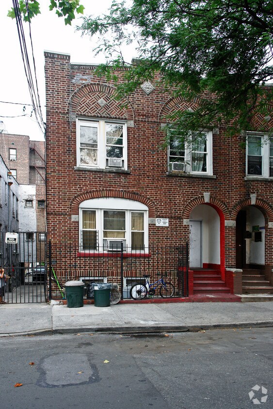 Foto principal - 1131 Wheeler Ave