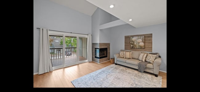 Living Area - 8819 W 106th Ter