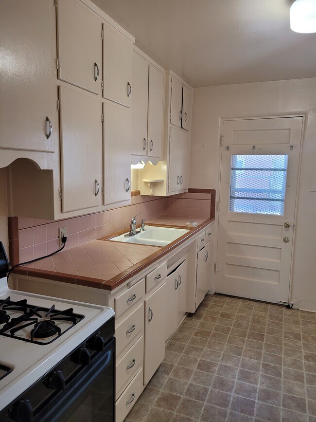 Foto del edificio - 339 Madison St NE