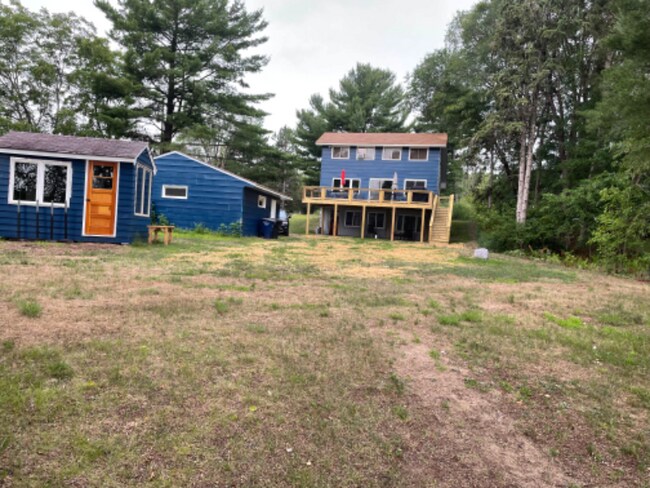 Building Photo - 5765 S Linwood Dr NE