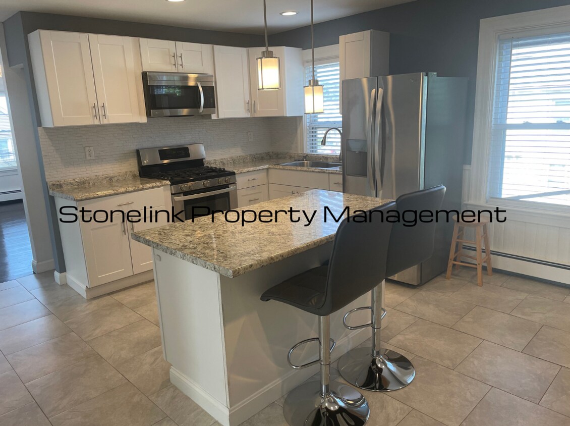 Foto principal - *524 Warren Avenue