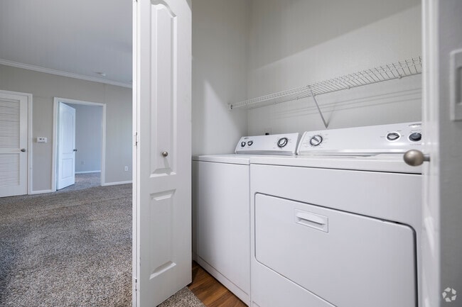 3BR/2BA, 1,263SF - Washer/Dryer - The JaXon