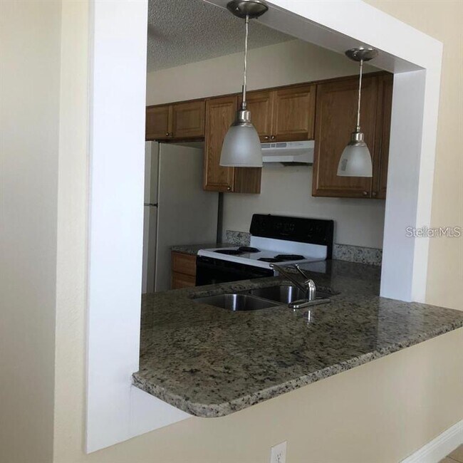 Foto del edificio - 2839-2838 8 Iron Dr