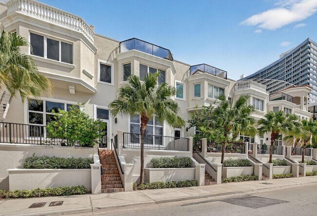Photo - 508 N Birch Rd Townhome