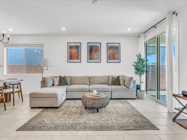 Foto del edificio - 7880 S Bonanza Park Dr