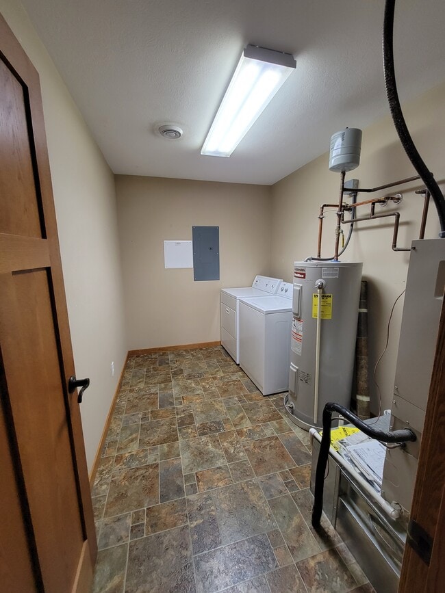 Foto del edificio - 720 Brooklawn Dr