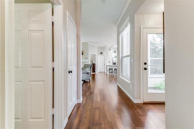 Foto del edificio - 6809 Saddletree Trail