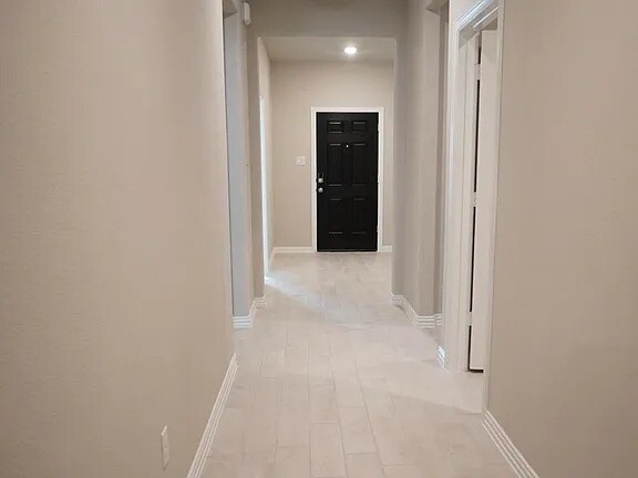 Building Photo - 3921 River Rock Ave