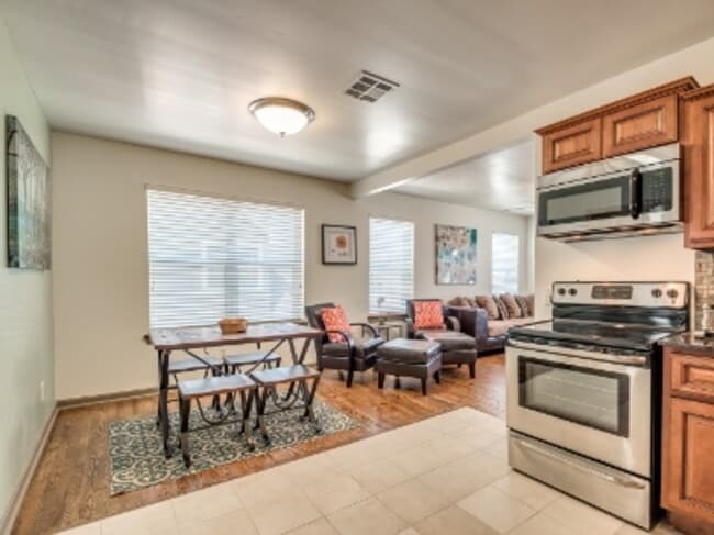 Photo - 1308 NW 16th St Apartment