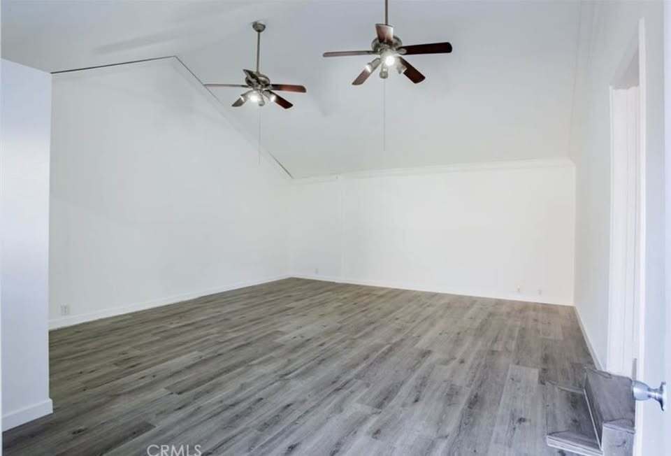 Foto principal - 8960 Helms Pl