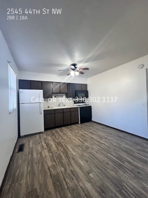 Foto del edificio - Two bedroom side by side duplex for rent -...