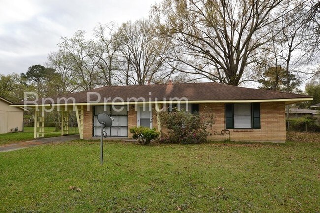 Building Photo - 3468 Coolidge St