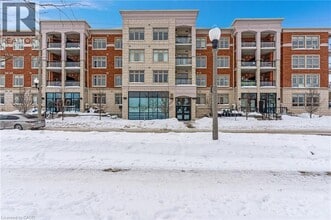 Building Photo - 195 Commonwealth St