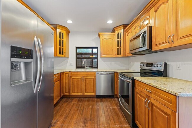 Foto del edificio - 7423 Elsworth Ct