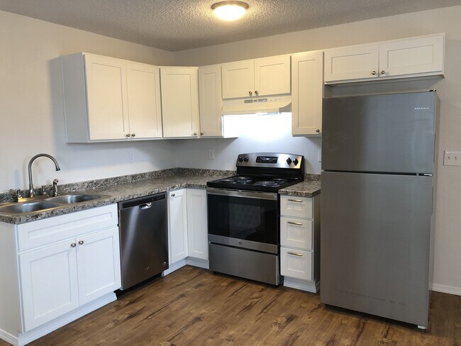 Recién reformado y listo para entrar a vivir. - Bridgeport Terrace Apartments