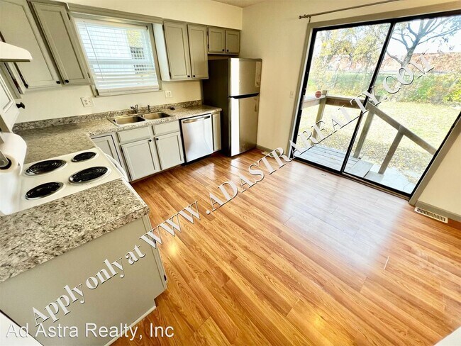 Building Photo - 3 br, 2 bath House - 7402 NW 82nd St.,