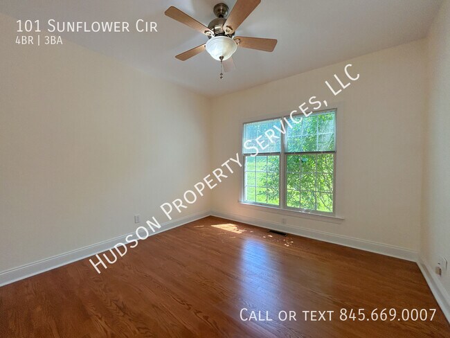 Foto del edificio - 101 Sunflower Cir
