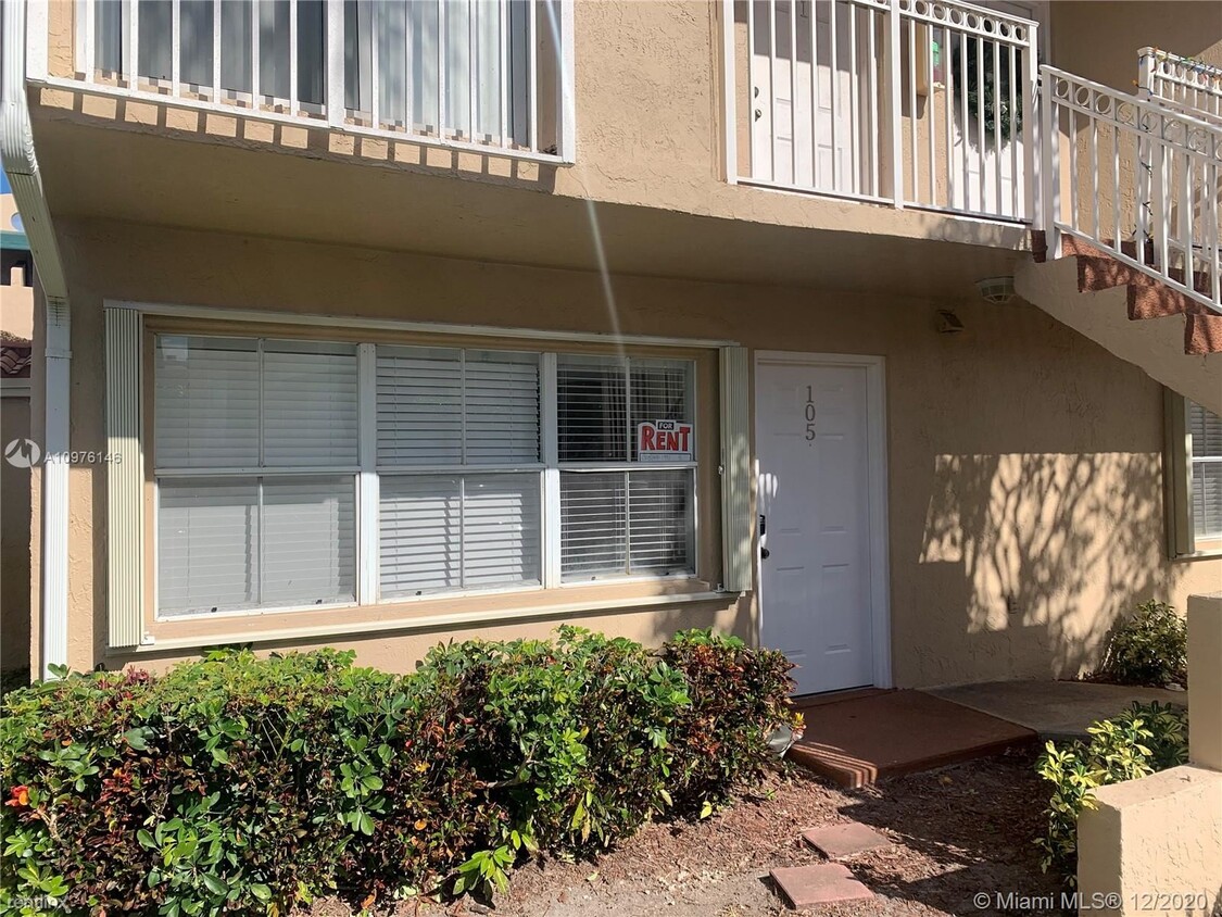 Primary Photo - 1 br, 1 bath Condo - Coral Pointe Townhomes