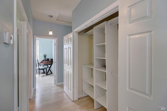 Building Photo - 961 St Andrews Dr