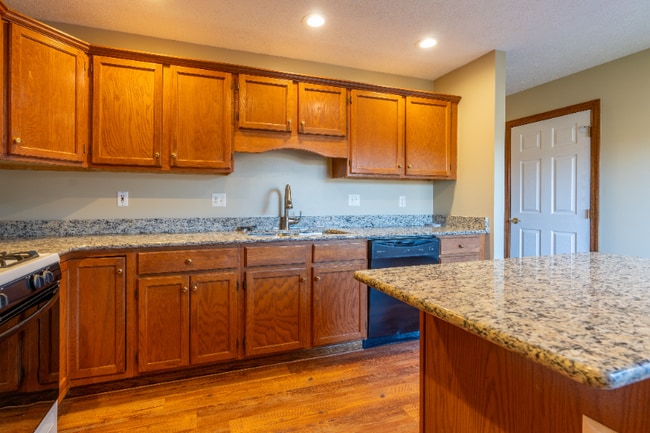 Building Photo - 3002 5th Ave