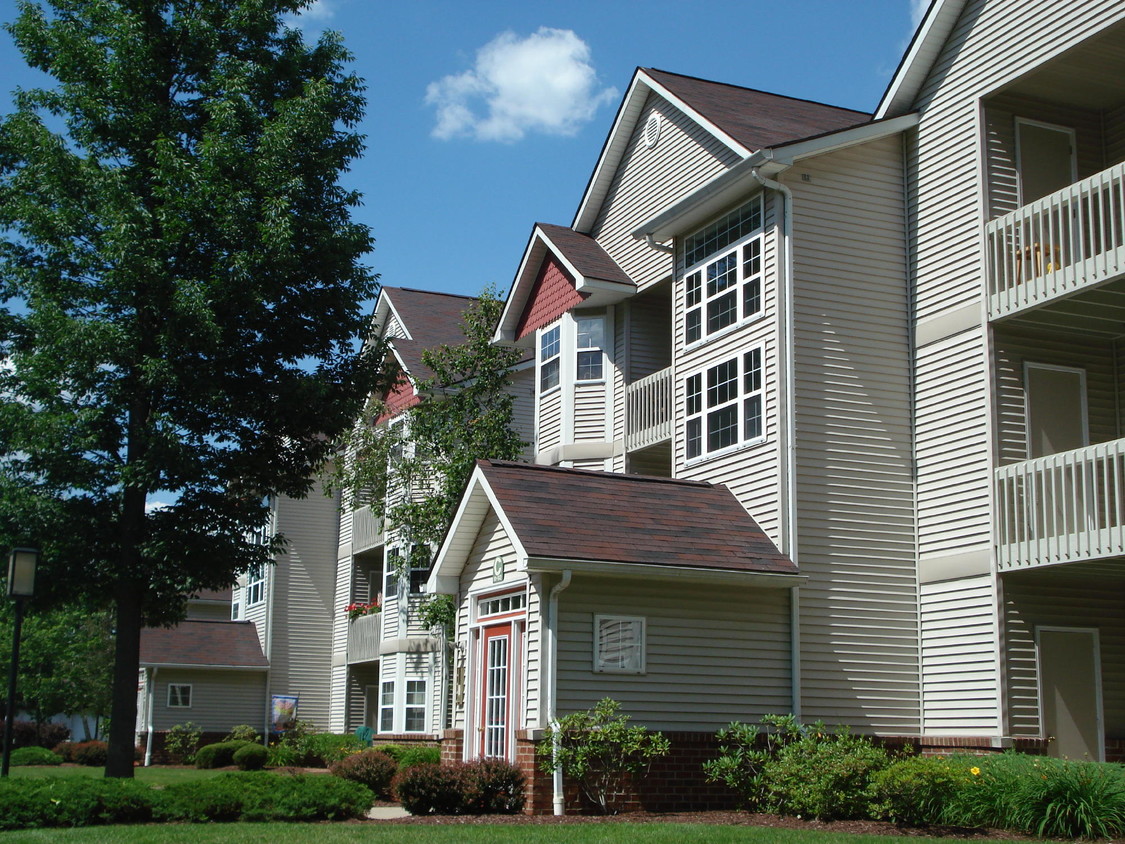 Primary Photo - Southcreek Apartments