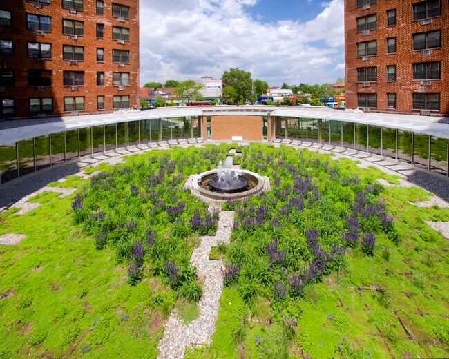 Foto del edificio - 97-22 57th Ave