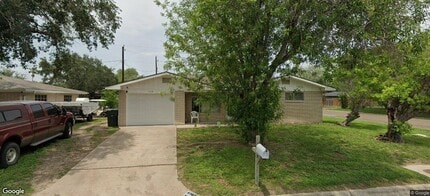 Building Photo - 113 E Hoogland Ave