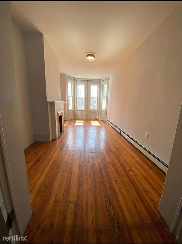 Building Photo - 1 br, 1 bath Apartment - 57 Monitor St