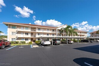 Building Photo - 5980 Amherst Dr