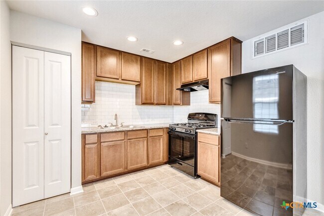 Foto del edificio - 1628 Arbor Knot Dr