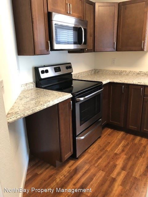 Foto del edificio - 2 br, 2 bath House - 493 Mission Blvd