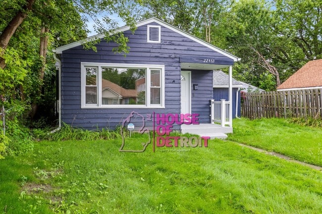 Building Photo - 3 BEDROOM | 1 BATH | FREE PRE SCREEN