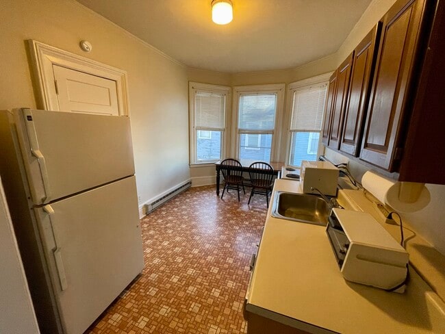 kitchen looking from bedroom - 1022 Union St
