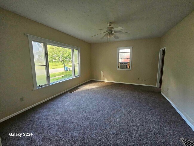 Foto del edificio - Kent 2-bedroom 1 bath house for rent