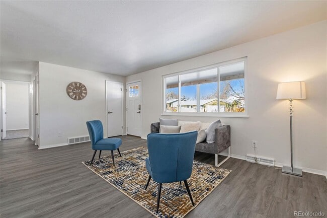 Living room - 952 S Garland Way House