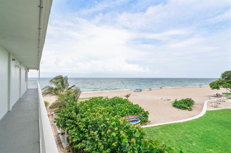 Primary Photo - 1480 S Ocean Blvd