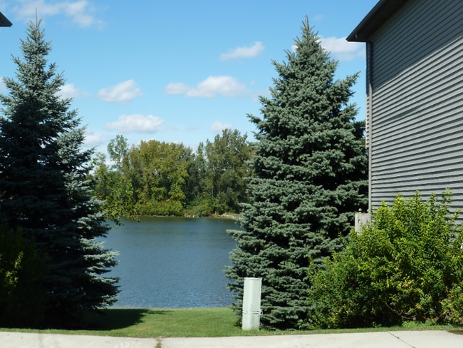 Foto del edificio - 11871 21 Mile Rd