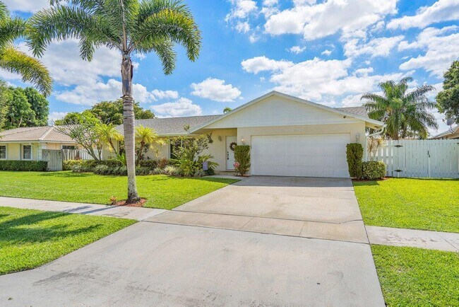 Foto del edificio - 1262 Pinetta Cir