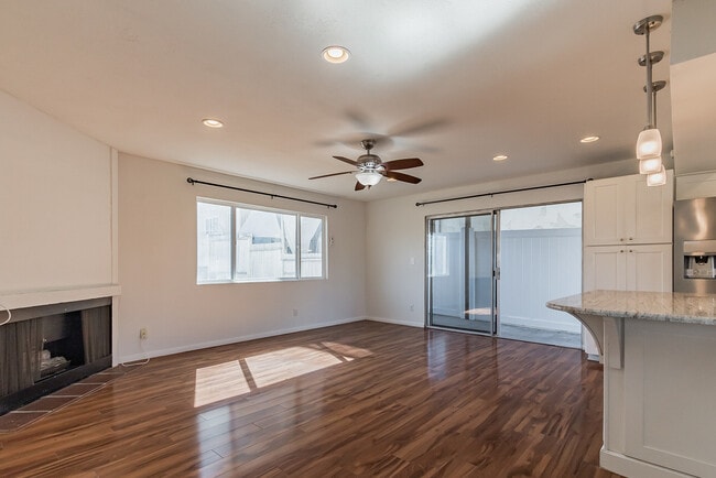 Living Room - 851 Cypress Ave