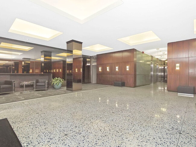 Building Photo - 535 N Michigan Ave