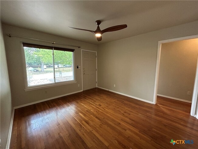 Foto del edificio - 737 N Central Ave