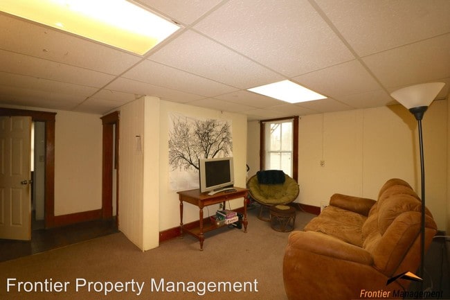 Building Photo - 421 N 16th St