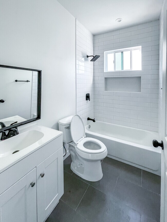 Foto del edificio - 1188 W 37th Dr