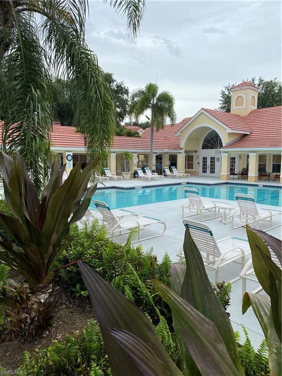 Foto del edificio - 12640 Equestrian Cir