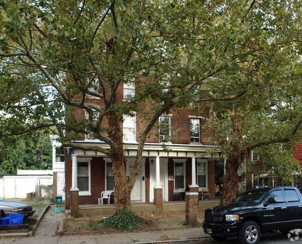 Building Photo - 1827-1829 Kinsey St